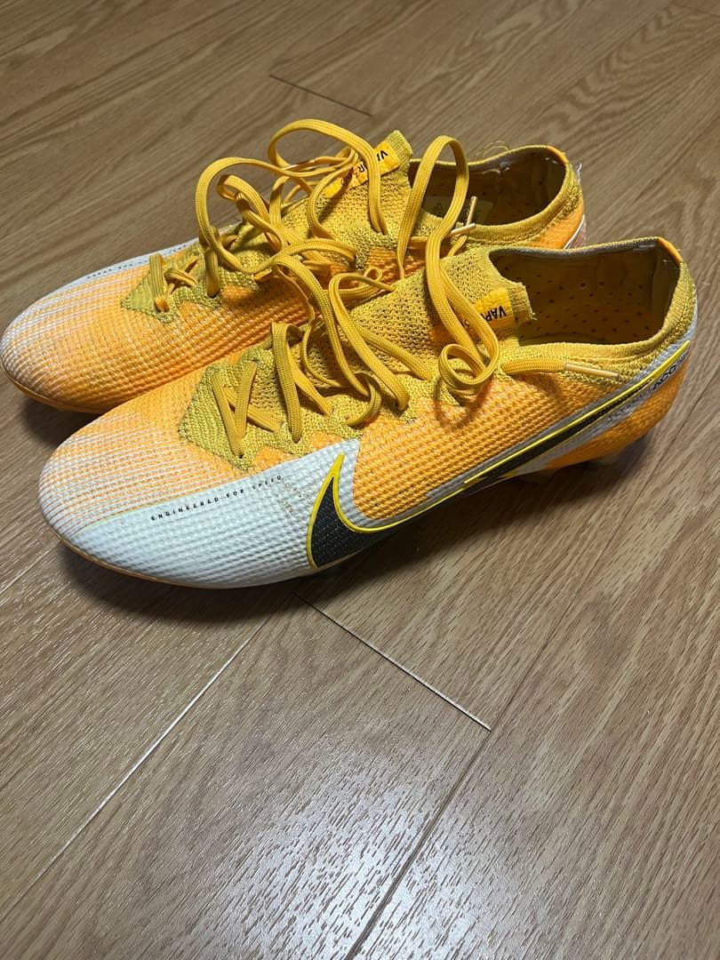 ナイキ　マーキュリアル