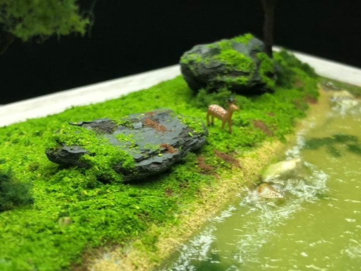 鹿たちがいる森　ジオラマ