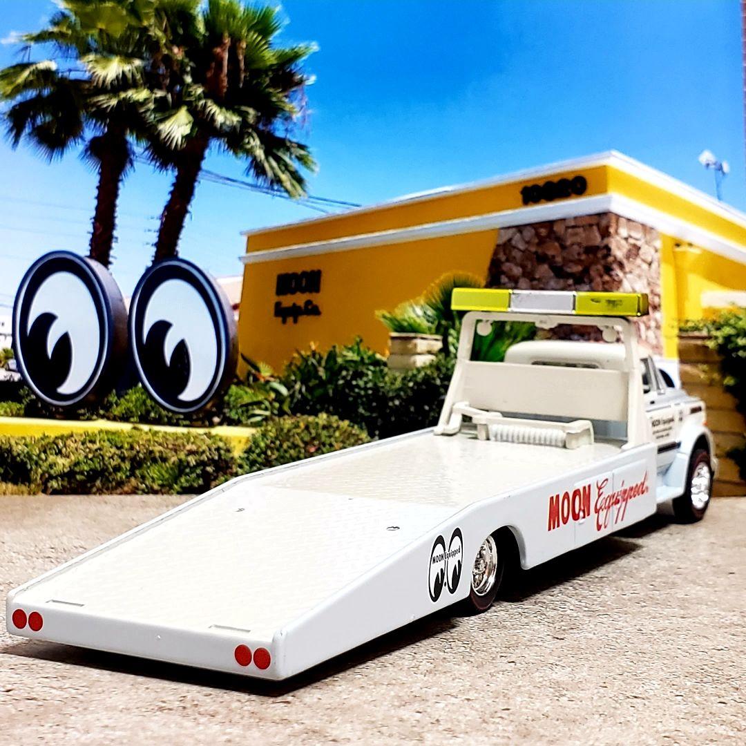 M2マシーン　ムーンアイズ　シボレー トラックセット　シルバラード&積車　新品