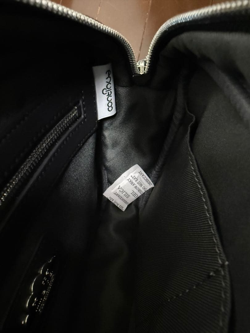 muta スリムショルダーバッグ　ブラック