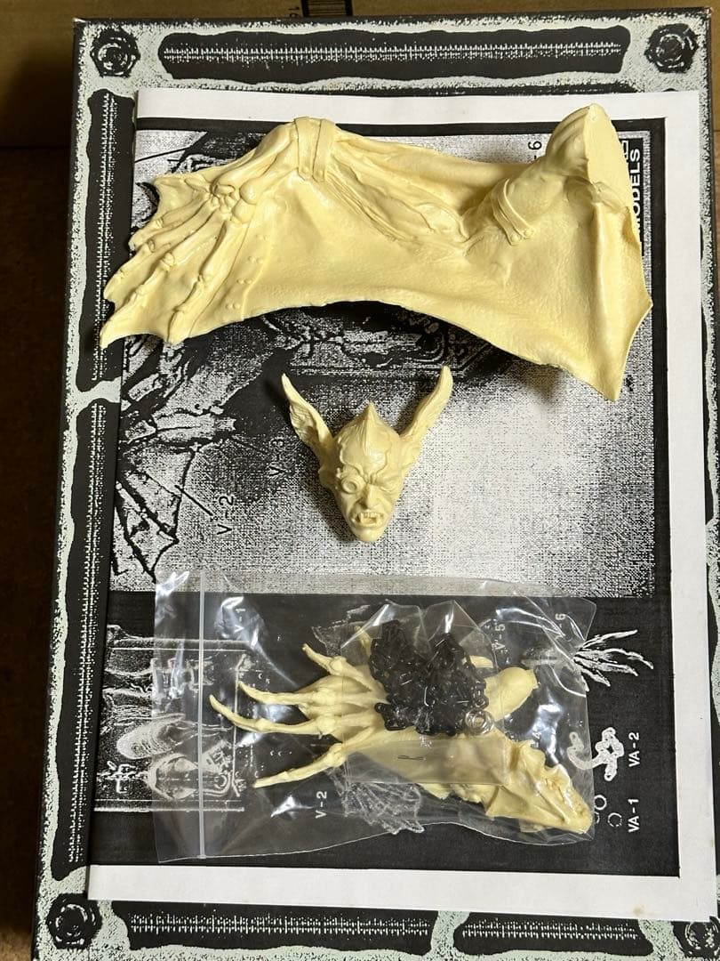 絶版品　フューチャーモデルズ ガレージキット メン ヴァンパイア２