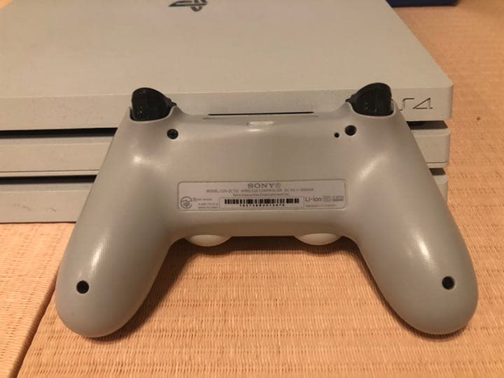 Nintendo Switch SONY PlayStation4 CUH-7200BB02