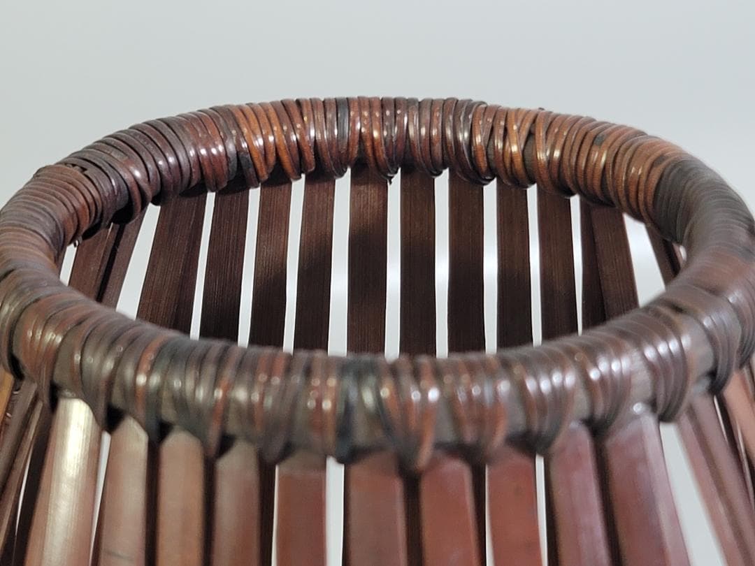 東山麓 東竹園斎作 煤竹網 四方形花籠 共箱 美品 DT606