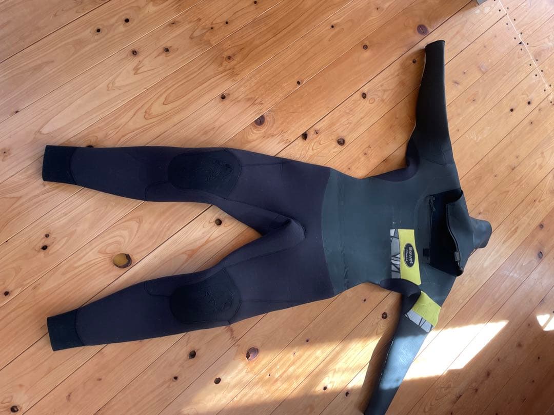 【早い者勝ち】Bewet レディース 145cm 40kg XS程度 セミドライ