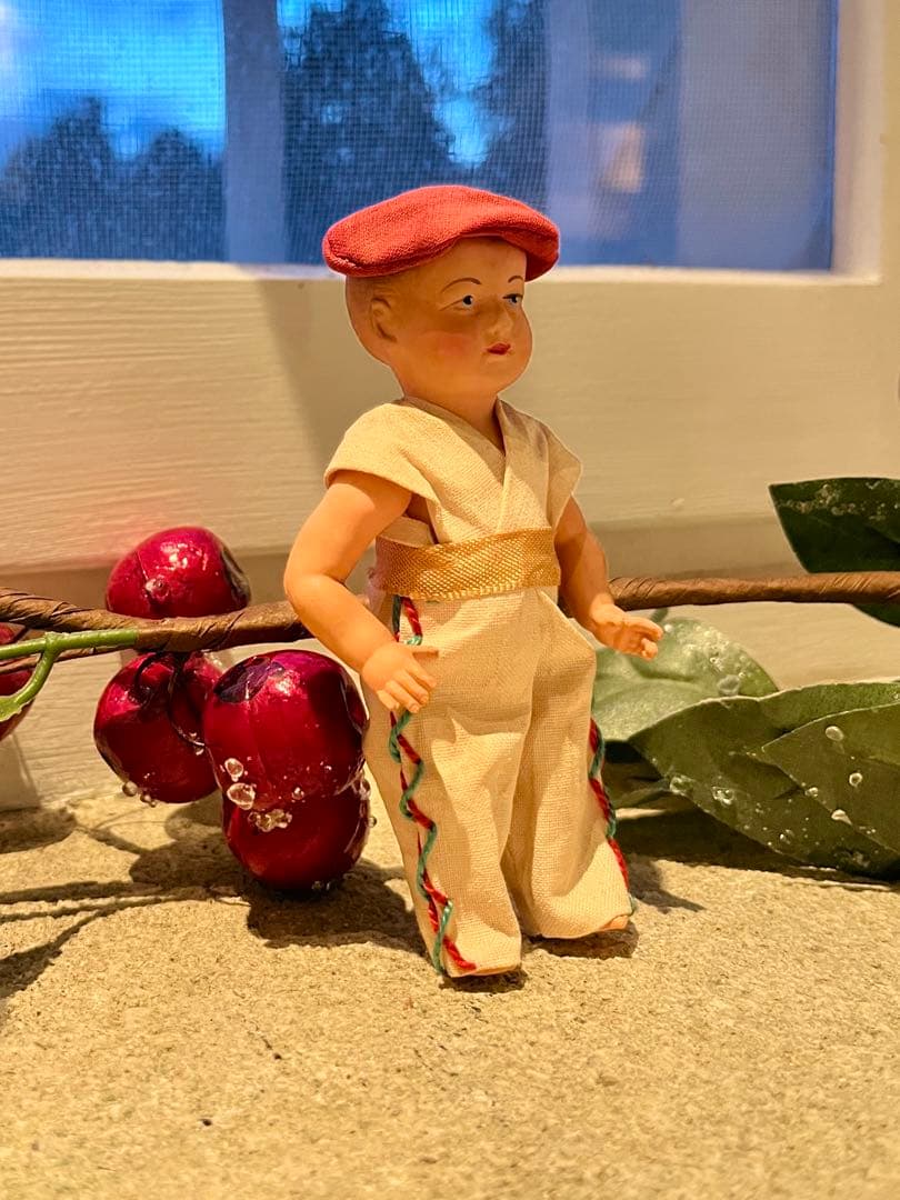 ◆フランスアンティーク｜ミニドールCヨーロッパ民族衣装バスク地方伝統少年南仏