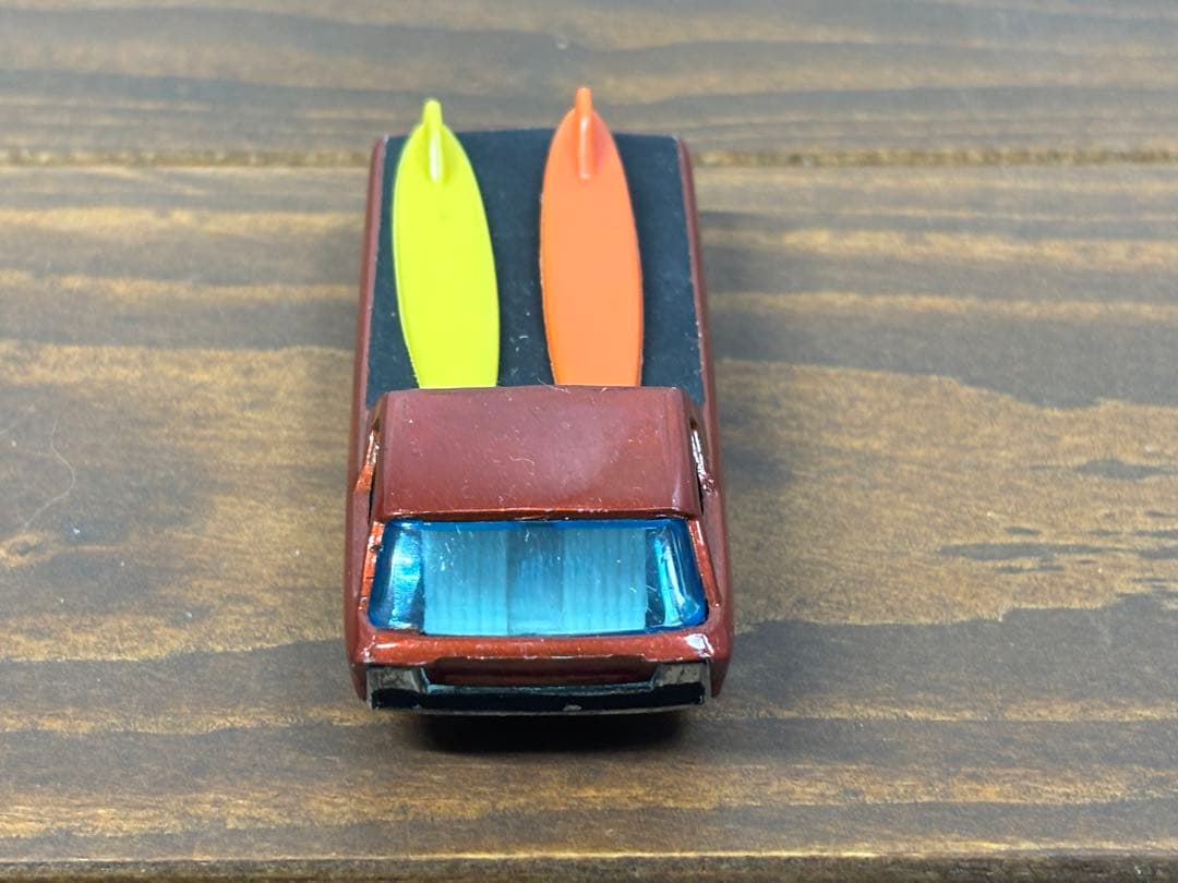 ミニカー Hot wheels Redline Deora