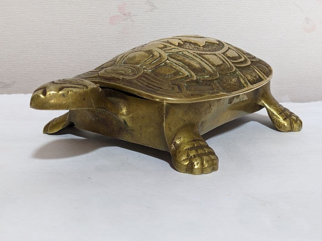 ♦中国 民国時代 真鍮銅器 亀形 自在蓋箱 煙草入 小物入れ 古玩 古美術骨董品