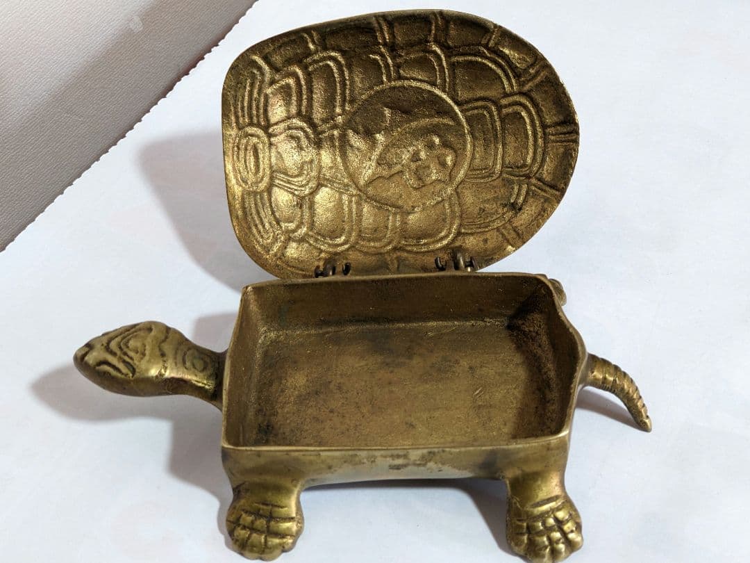 ♦中国 民国時代 真鍮銅器 亀形 自在蓋箱 煙草入 小物入れ 古玩 古美術骨董品