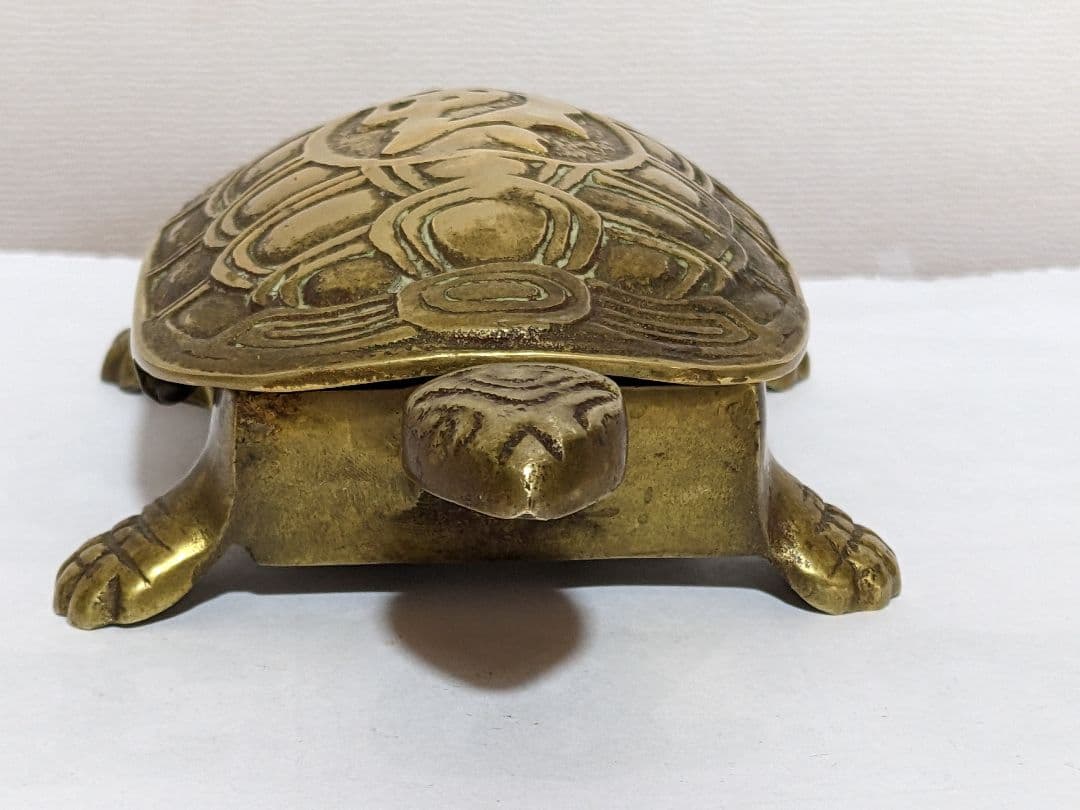 ♦中国 民国時代 真鍮銅器 亀形 自在蓋箱 煙草入 小物入れ 古玩 古美術骨董品