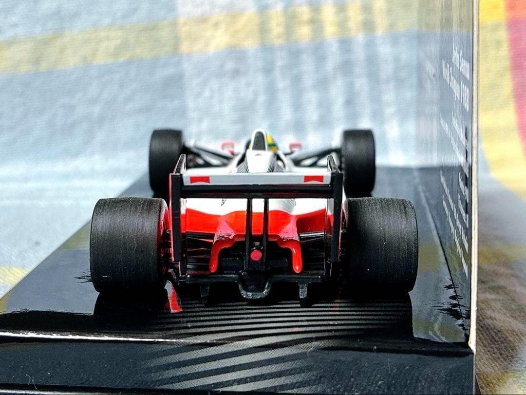 ミニチャンプス WC 1/43 マクラーレン・ホンダ MP4/4 A. セナ