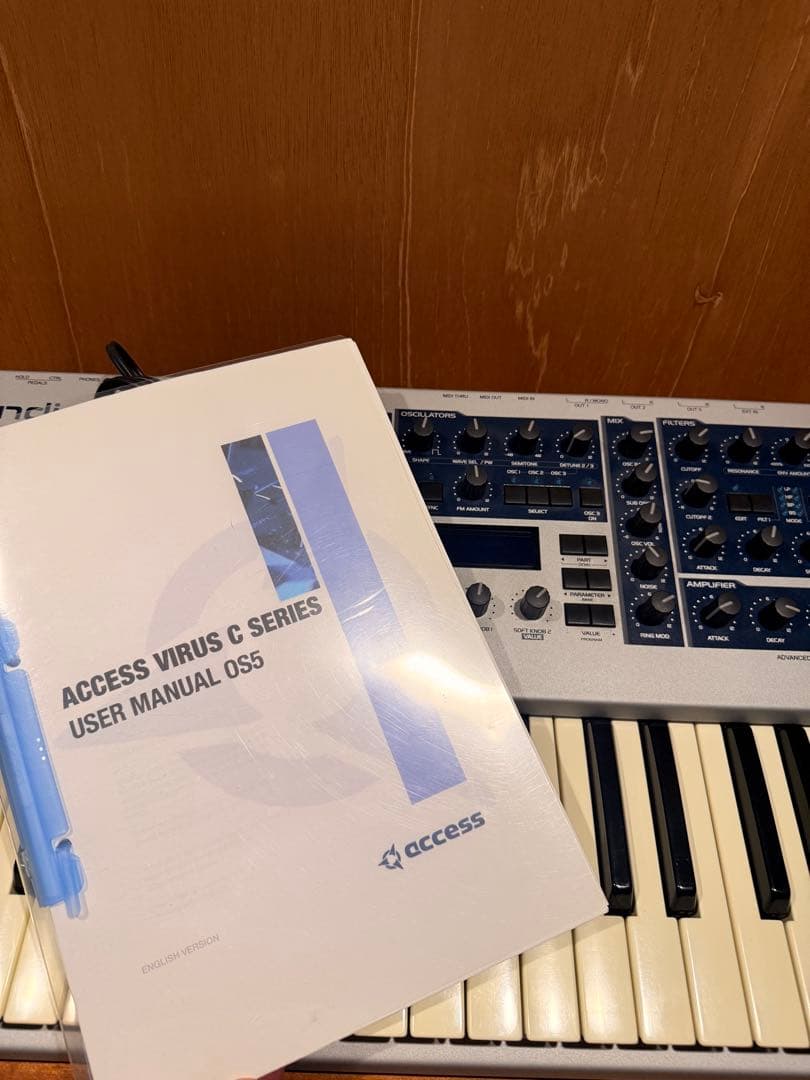 鍵盤楽器 access Virus Indigo2