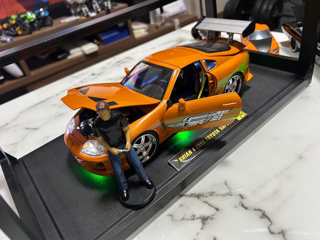 1995 Toyota Supra Brian フィギュア付き ワイルドスピード