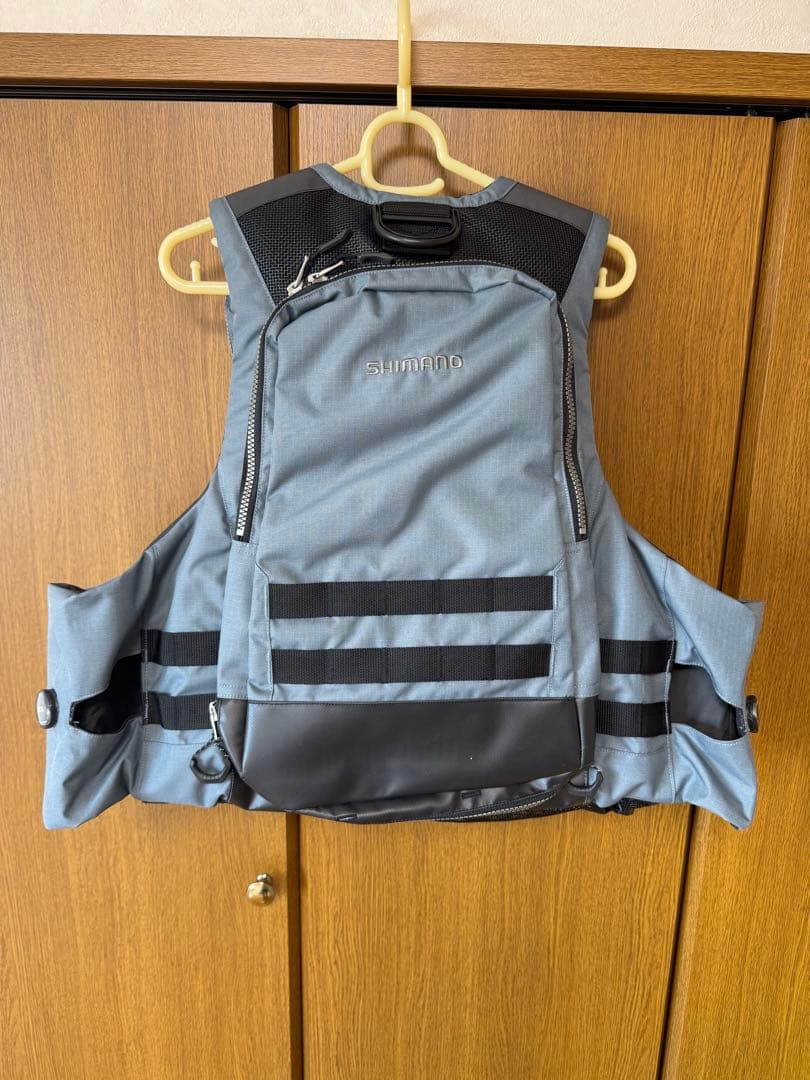 新品未使用　シマノ　フィッシングベスト VF-274W ストームグレー Lサイズ