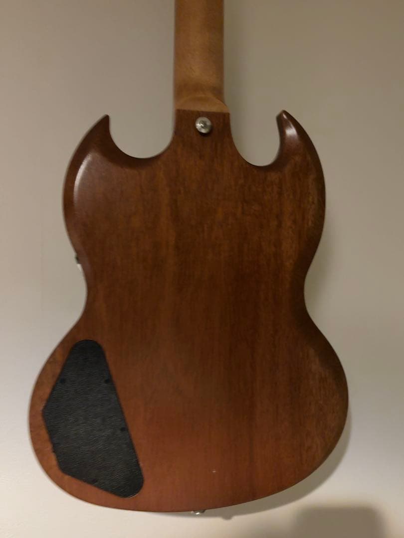 ギブソンSG 2019年製ビグスビー、ロックペグ、コイルタップスイッチ！値下げ！