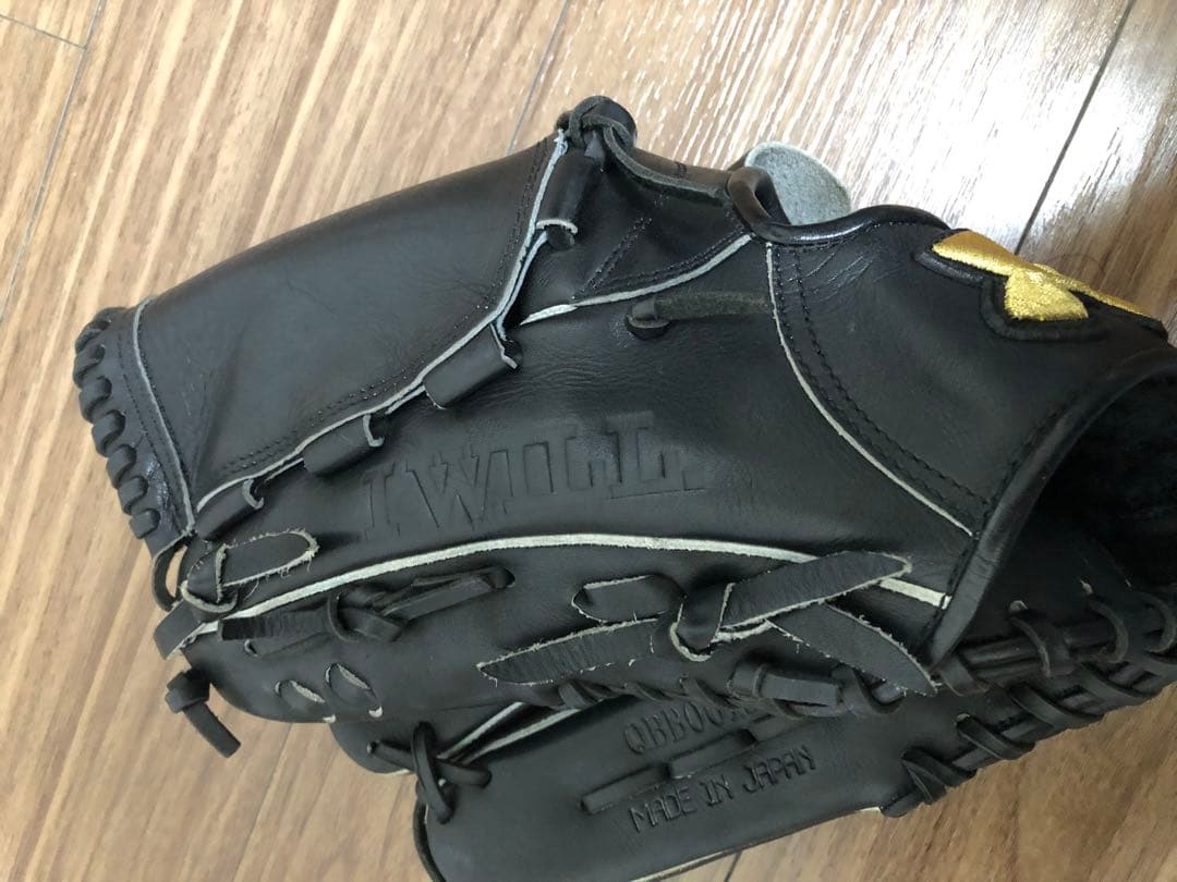 アンダーアーマー 硬式 グローブ 投手用 左投げ QBB0019 澤村拓一モデル