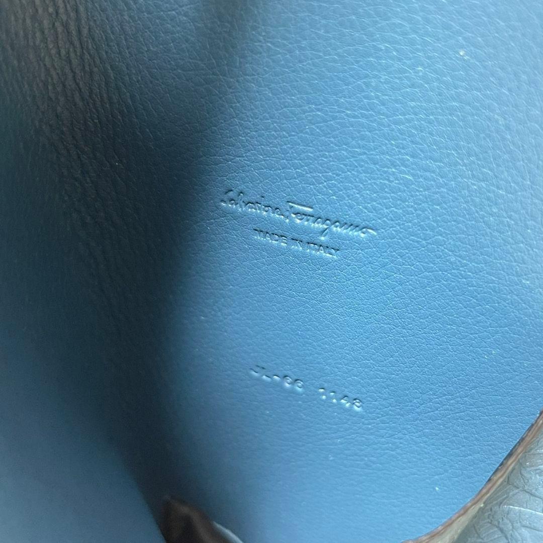 未使用 フェラガモ ガンチーニ 型押しレザー ペンケース ポーチ