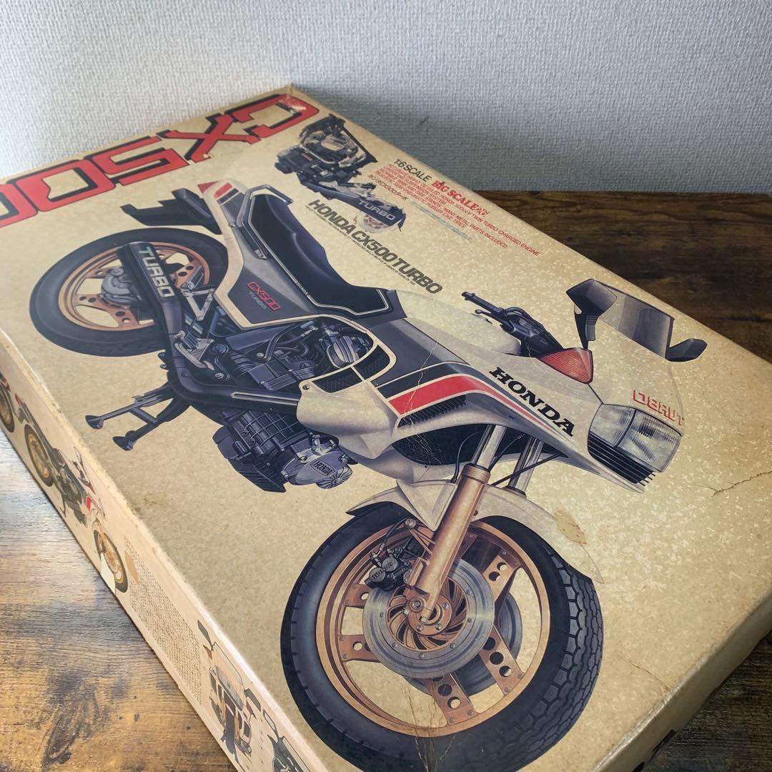 K877⭐︎未組立 タミヤ 1/6 HONDA CX500ターボ '82製 プラモ
