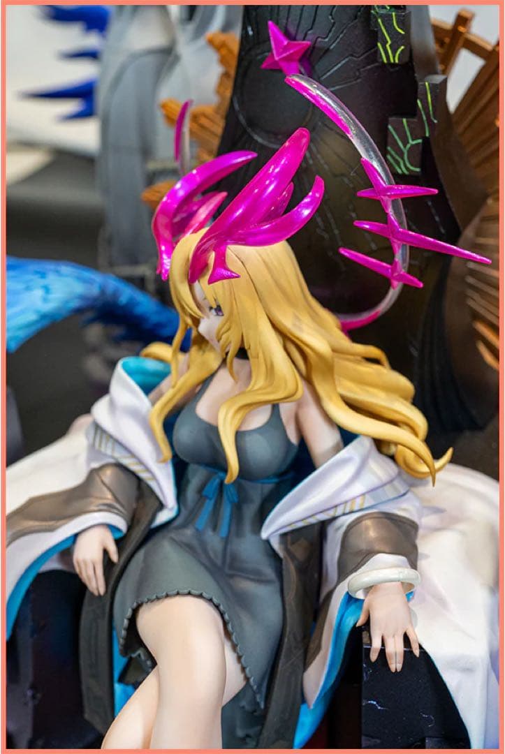 モンスターストライク ハイクオリティーフィギュア 新生・堕天の王 ルシファー