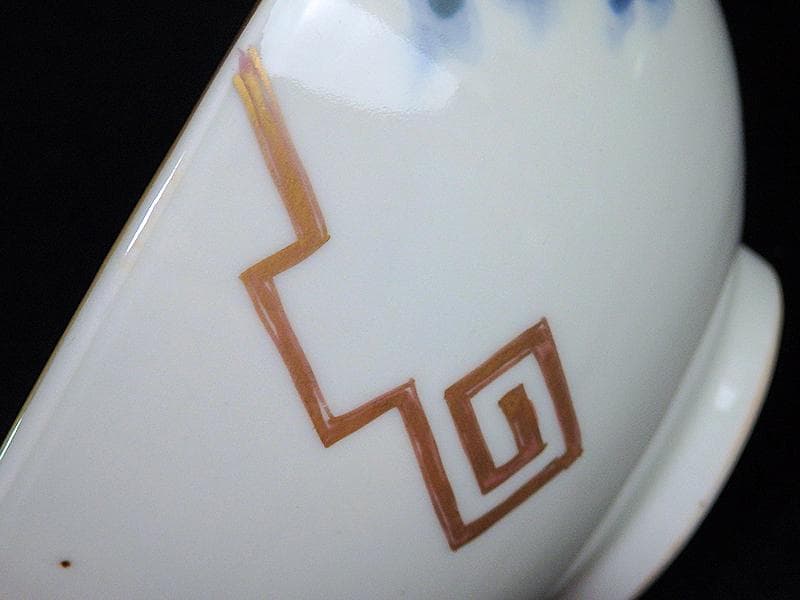 古伊万里　染錦　雲龍に雷紋の図　大振蓋茶碗　E255AS-fbjb