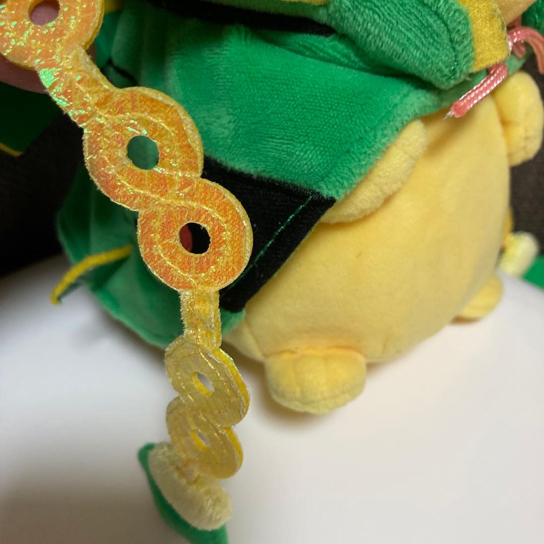 メガレックウザのポンチョを着たピカチュウ ぬいぐるみ