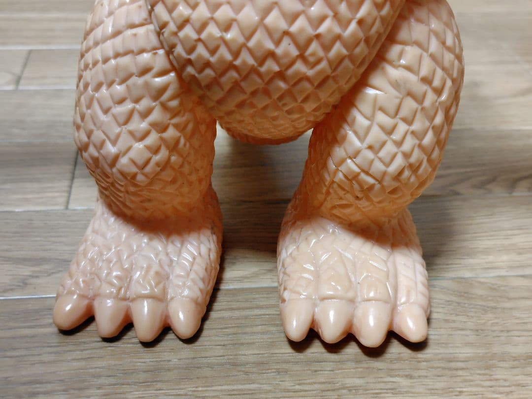 ジャイアントキングギドラ ブルマァク 肌色成形 ソフビ