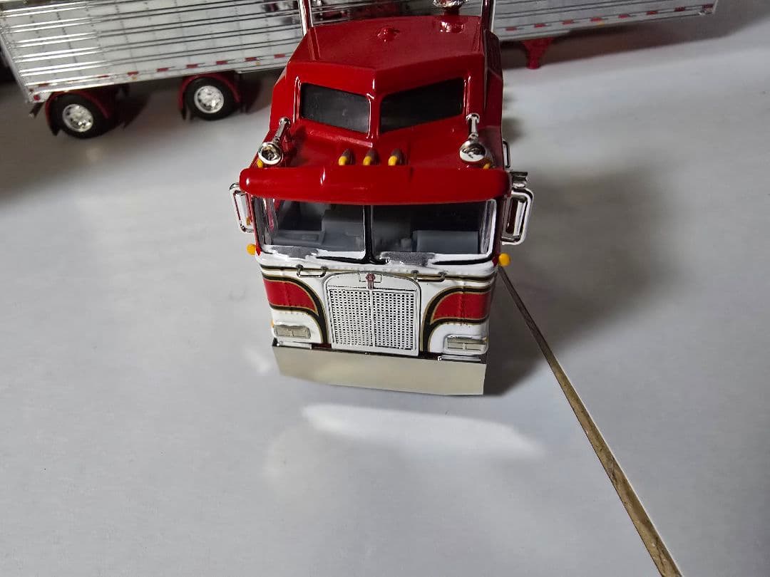 DCP 1/64 KENWORTH K100 カスタム品