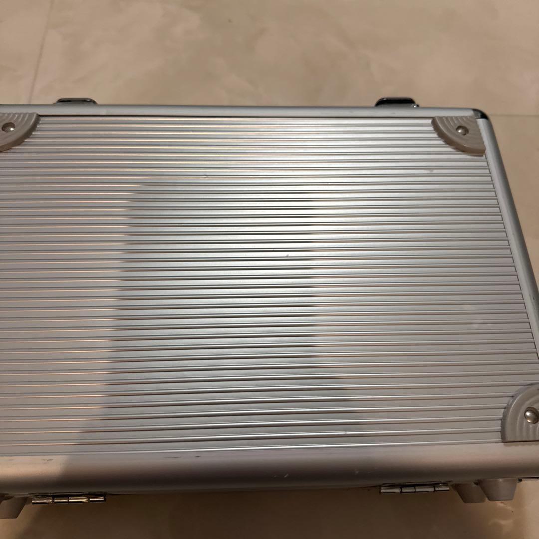 ヨコサワポーカーセット アルミケース入り