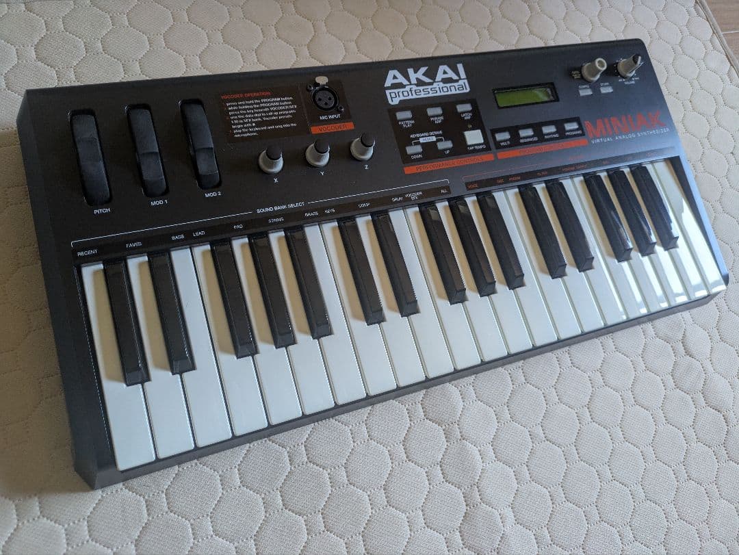 AKAI professional MINIAK 37鍵シンセサイザー