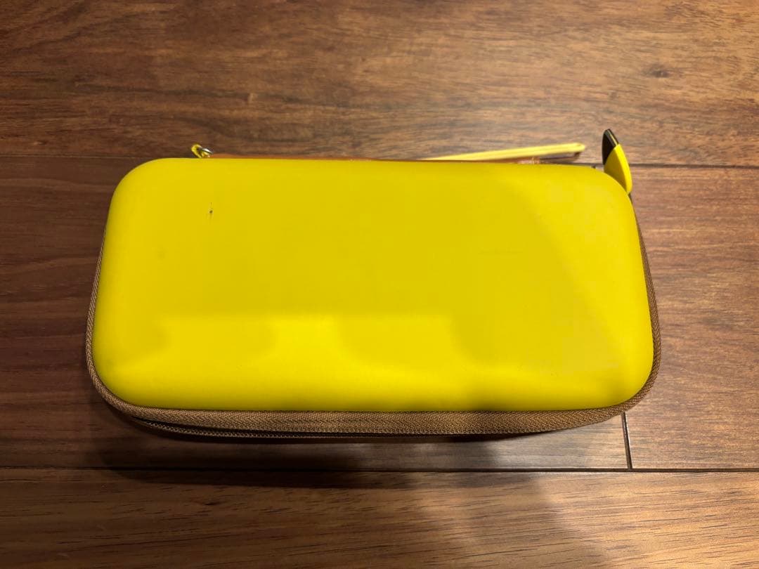 Nintendo Switch Lite イエロー ピカチュウ ケース付き