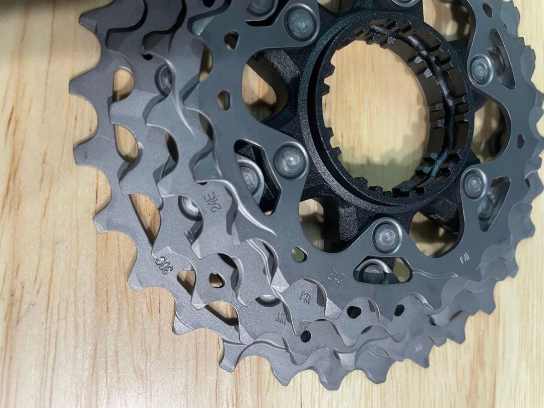 11-30T 12S CS-R9200スプロケット　シマノ　デュラエース　未走行