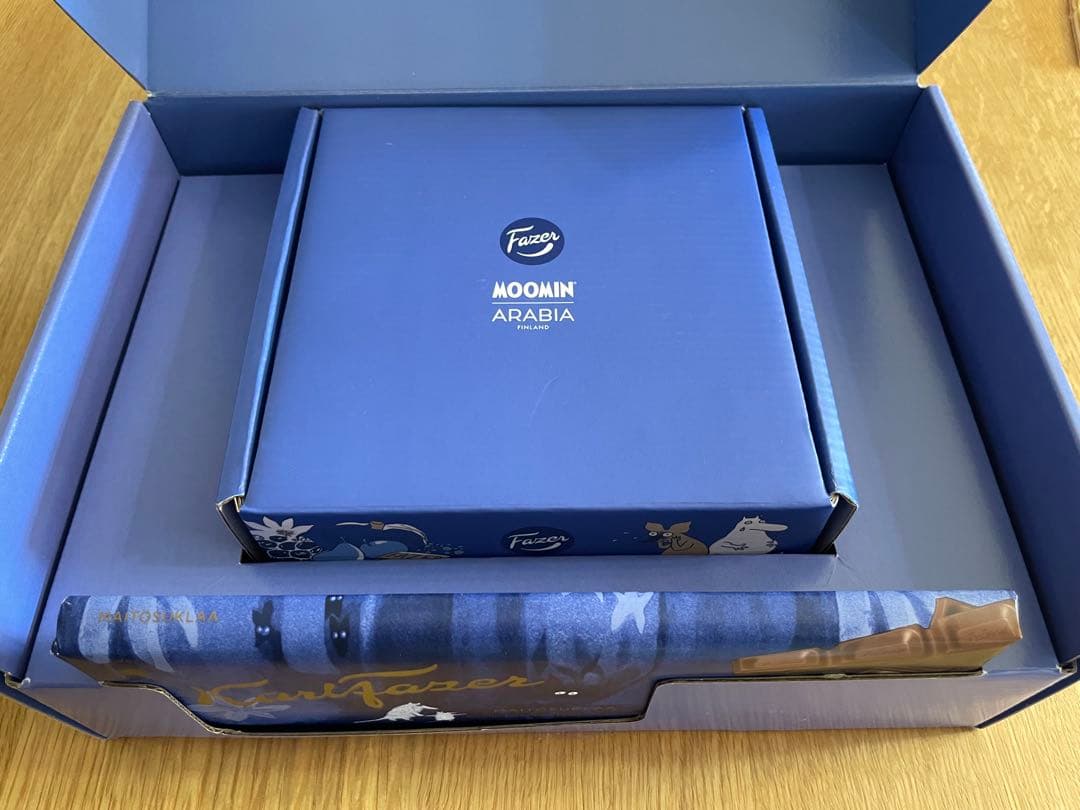 【mao】アラビアボウル（チョコ付き）と Hello Helsinki!