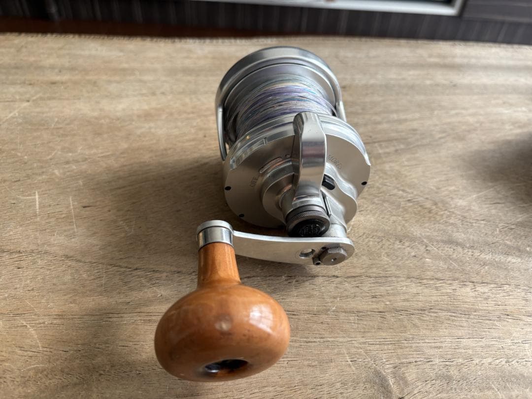 Accurate BOSS 665H リール