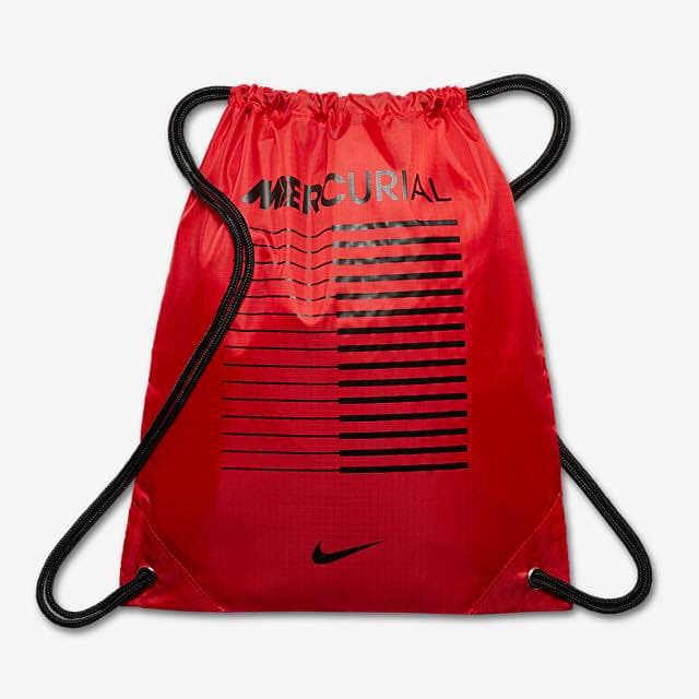 送料無料マーキュリアルFG 新品未使用