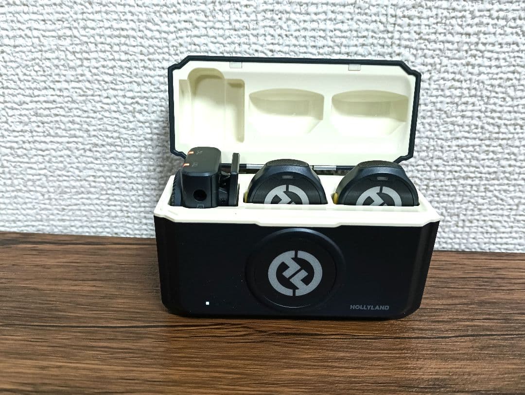 HOLLYLAND LARK M2 （ワイヤレスピンマイク）