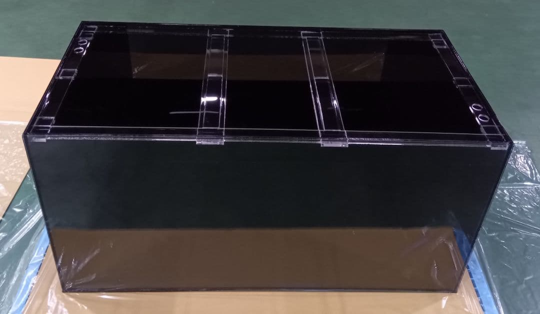 アクリル水槽 W900 D600 H600 四面黒10㍉ ワンオフ 佐川急便発送