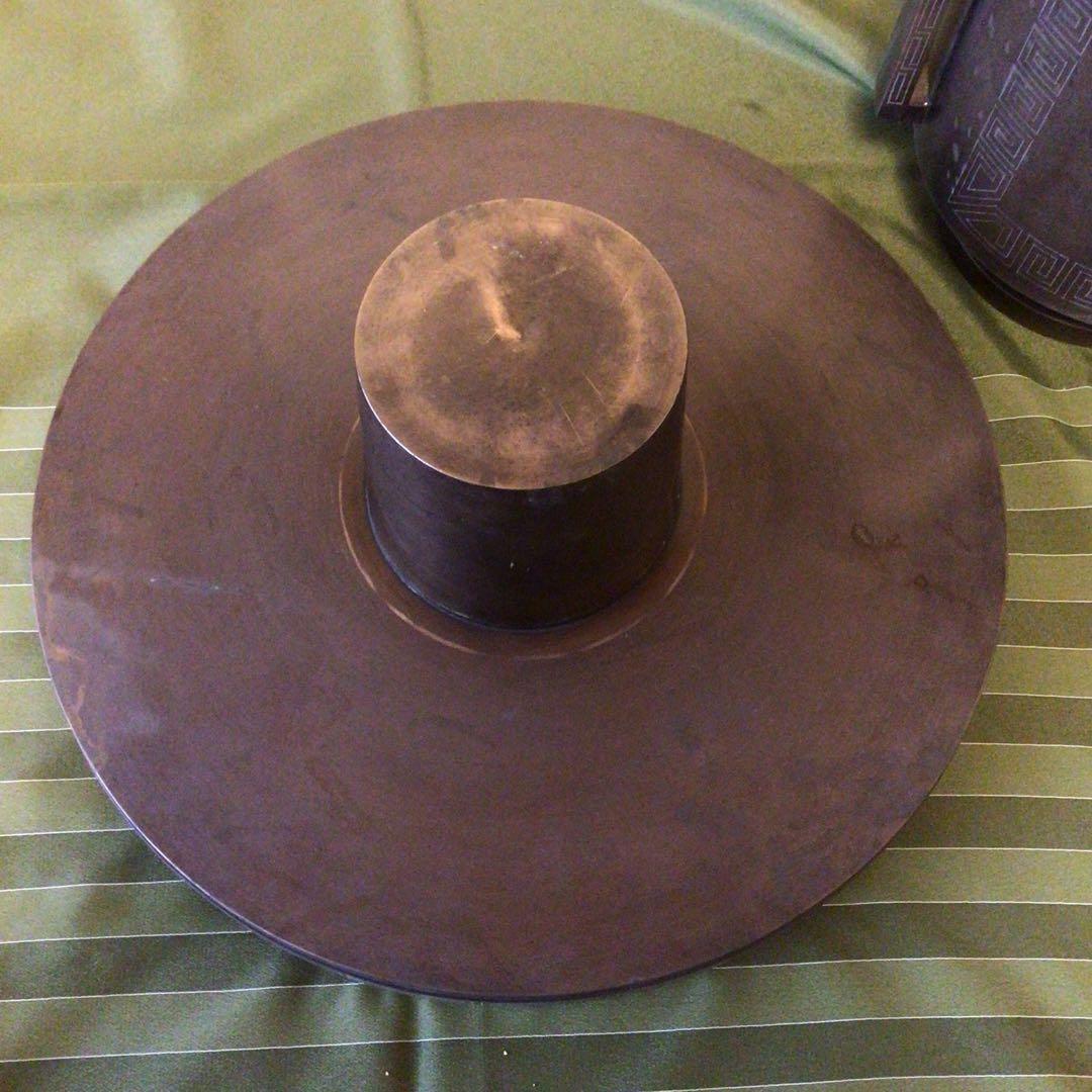 薄端　雷文様　アンティーク　四つ脚