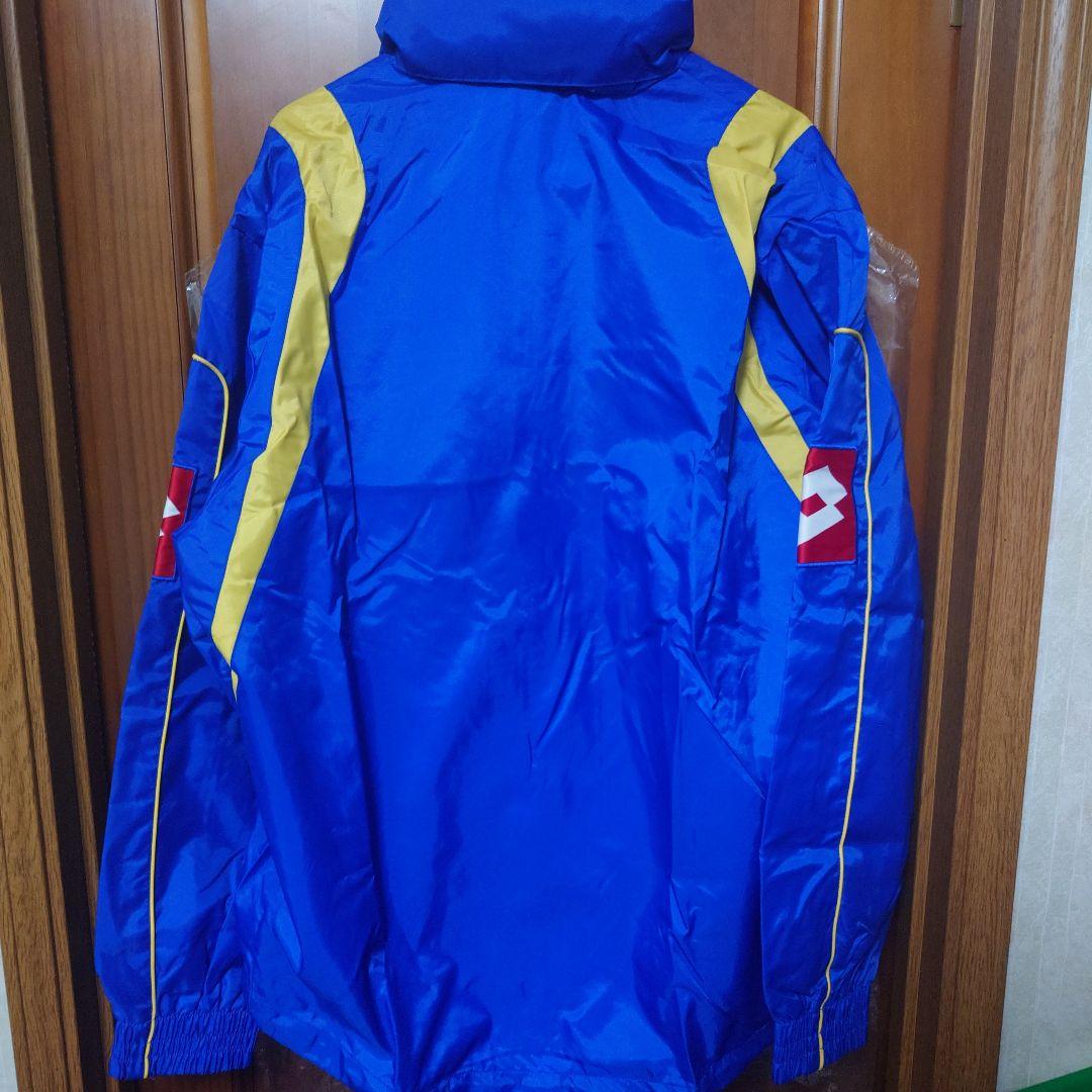 代表　ウィンドブレーカー