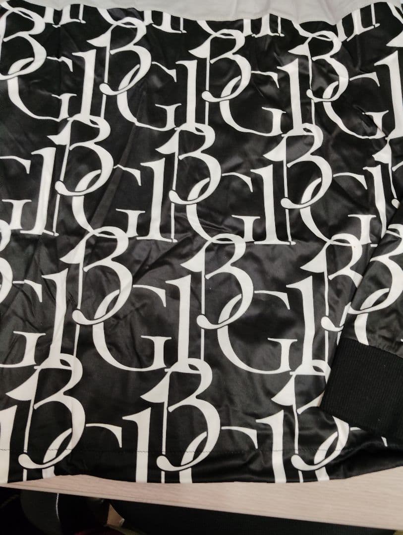 1PIU1UGUALE3 GOLF プルオーバースニードジャック ブルゾン