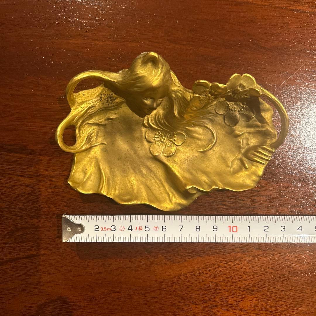 アール・ヌーヴォー　アンティーク ブロンズプレート