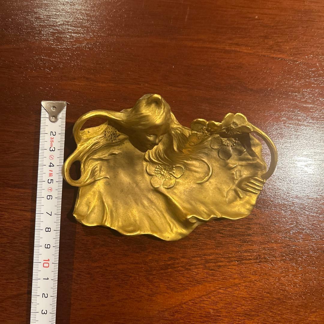 アール・ヌーヴォー　アンティーク ブロンズプレート