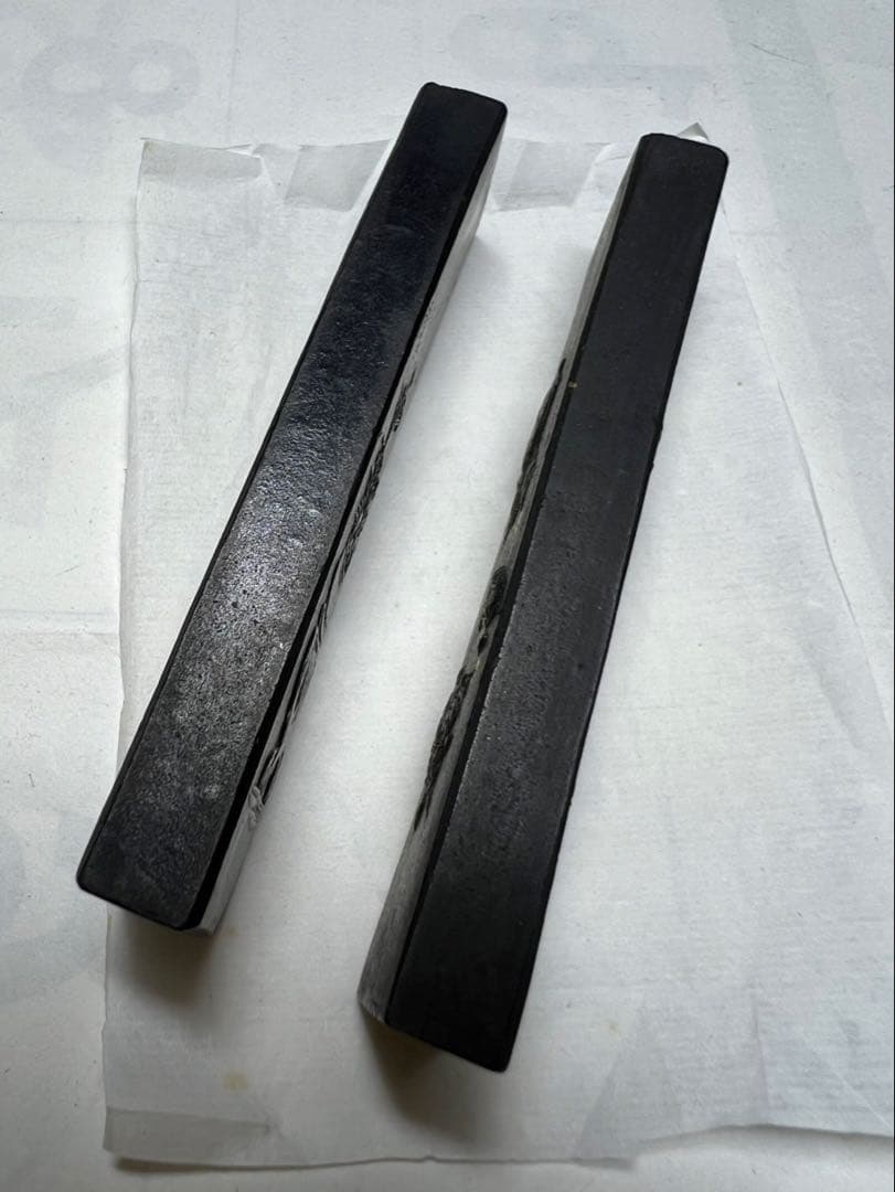 老舗極上一丁型松煙枯古墨2点得　 100年骨董墨！