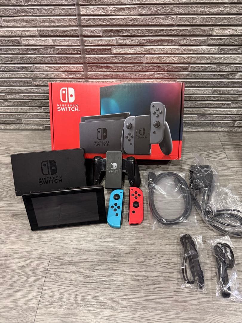 【美品】Nintendo Switch本体 + マリオパーティー　動作確認済み