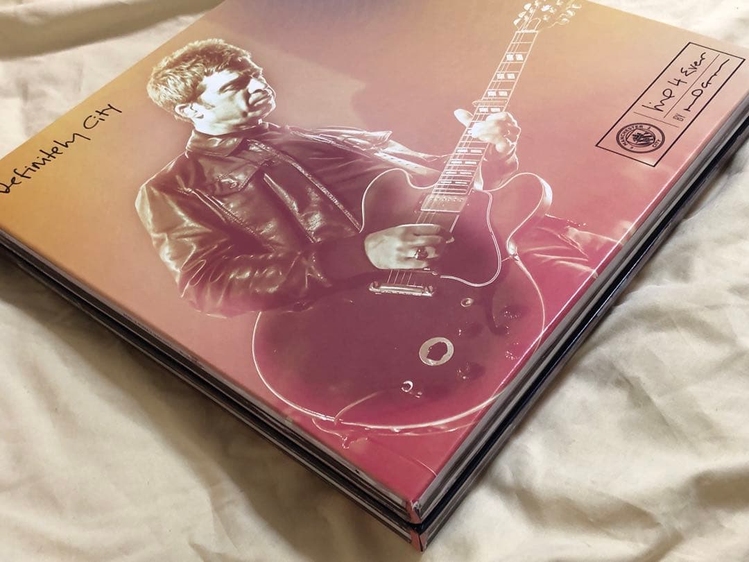 【oasis】ノエル・ギャラガー　マンチェスター・シティユニフォーム限定BOX