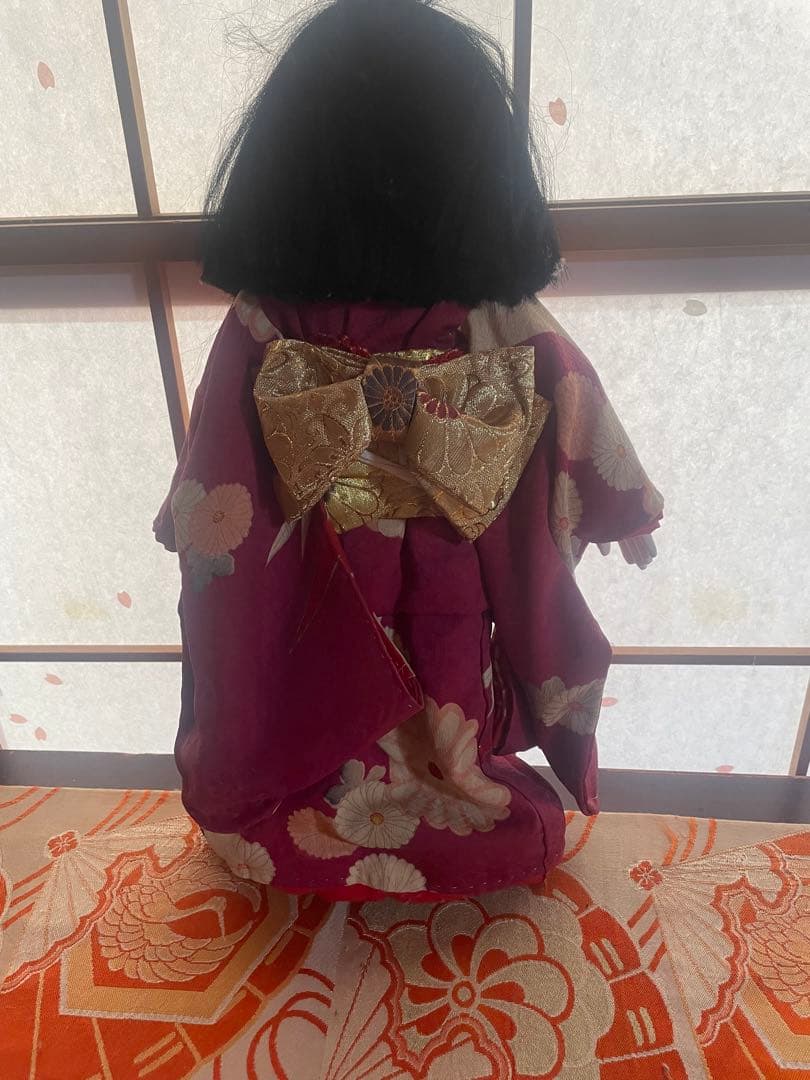 レアンティーク伝統的な可愛い女の子　日本人形 赤紫着物