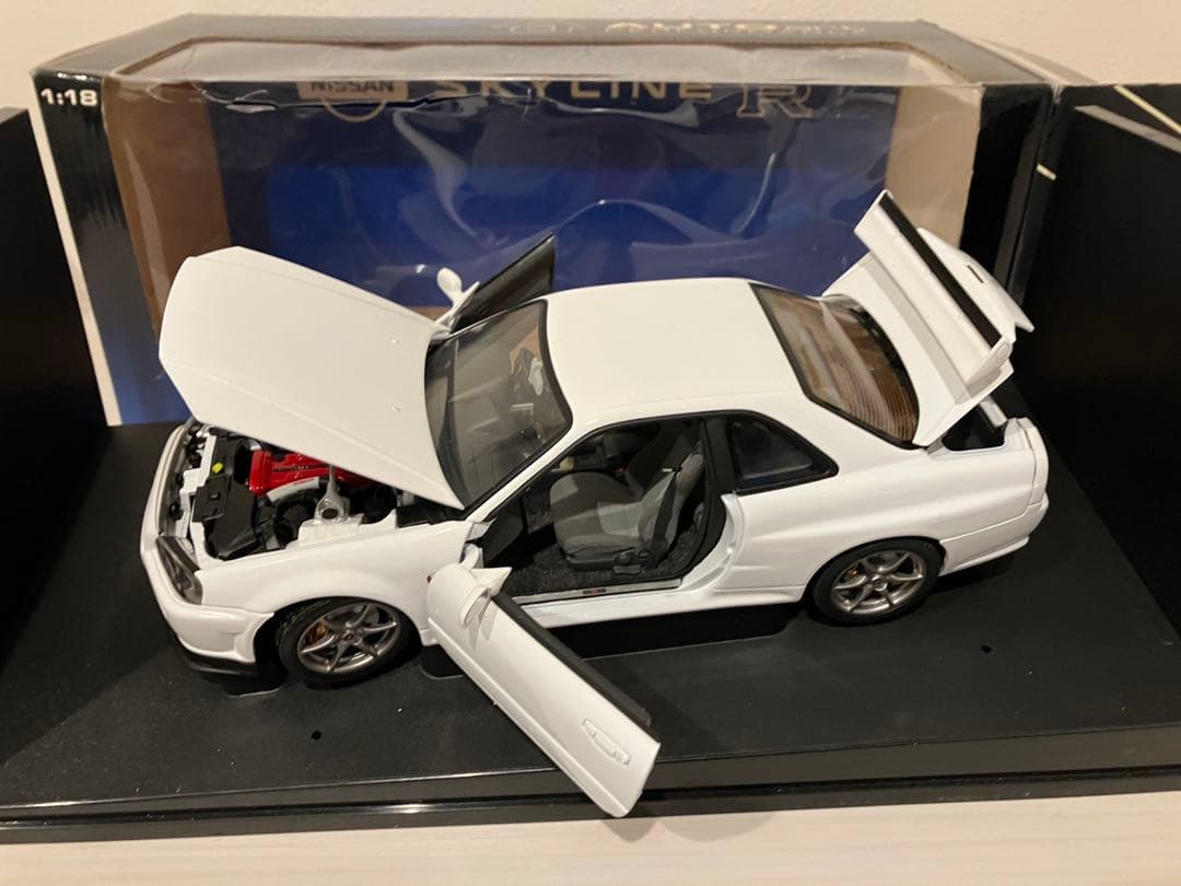1/18 オートアート スカイライン GTR R34 V スペック