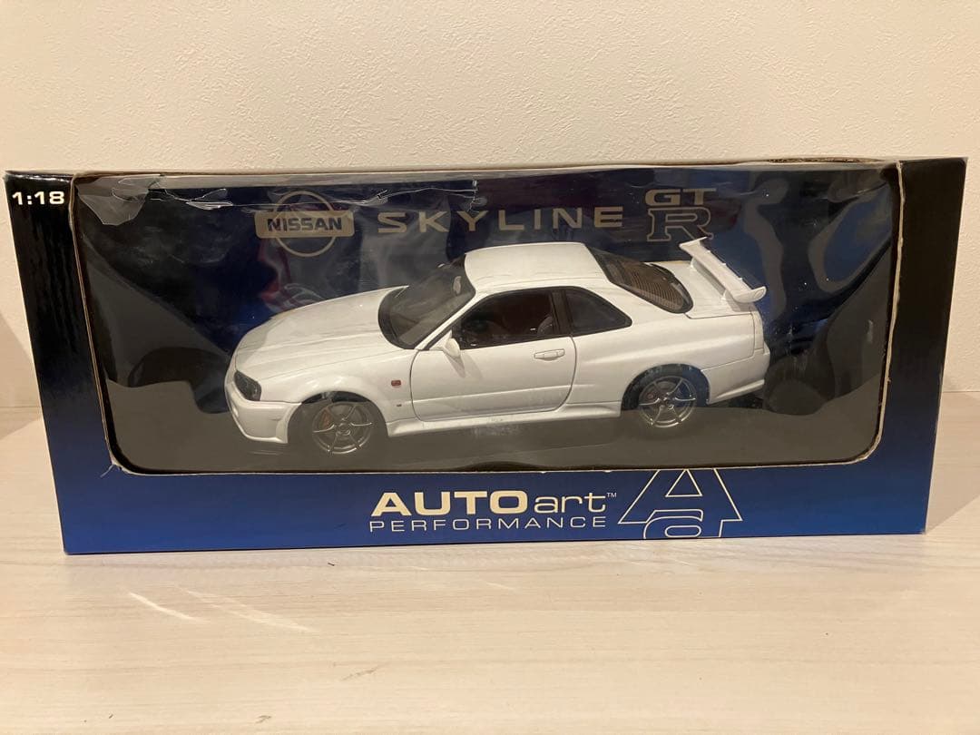 1/18 オートアート スカイライン GTR R34 V スペック