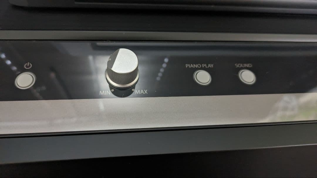 KORG　電子ピアノ　SP-170S　88鍵　ダンパースイッチ、譜面立て付属