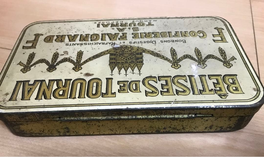 ブリキ缶　フランス　1920-30年代　Bêtises de Tournai