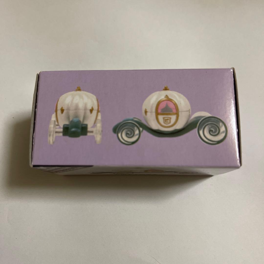 ディズニートミカ　カボチャの馬車　紫箱