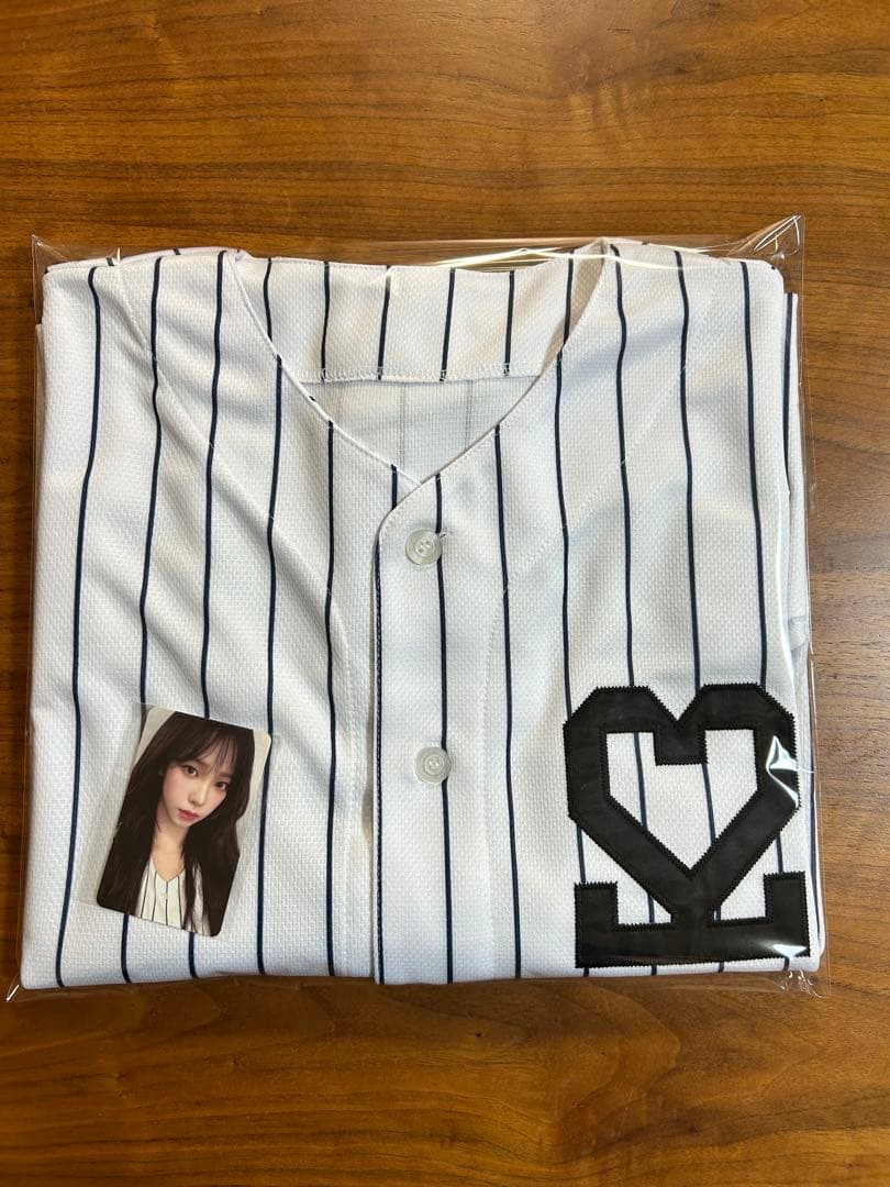 aespa KARINA ヤンキースユニフォーム トレカ付き